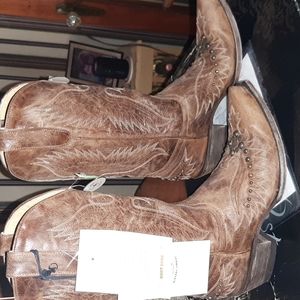 Idyllwind Miranda Lambert collection snip toe